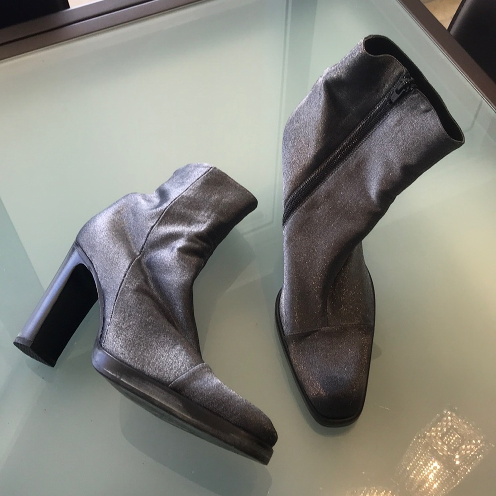 Giani bravo Boots size 39 1/2 silver